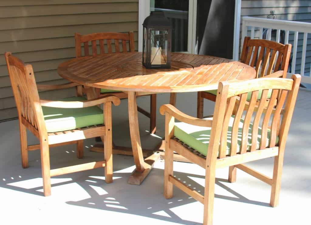 Cleaning Sealing Outdoor Teak Furniture - Shine Your Light
