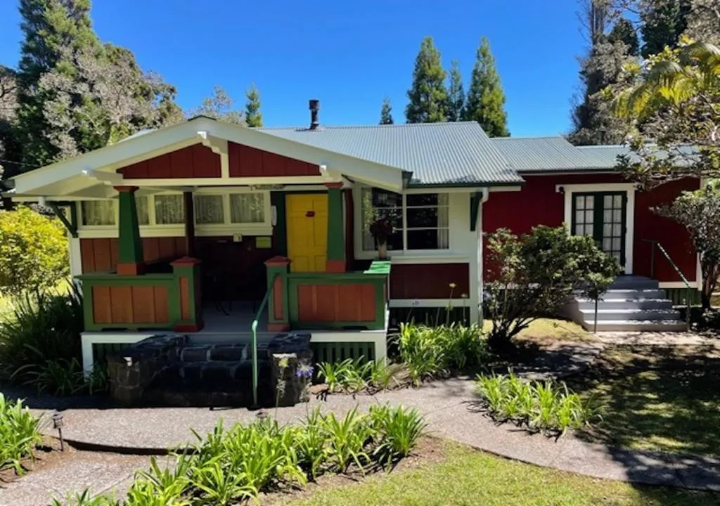 Explore More Hawaii Cottages and Coastal Rentals