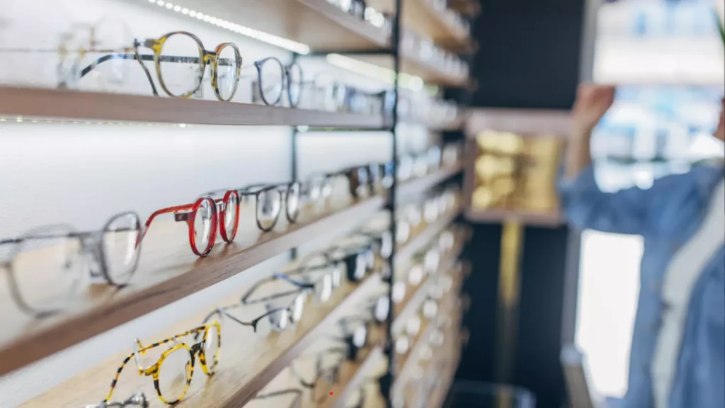 How Can You Customize Lenses for Fashion, Comfort, and Eye Protection