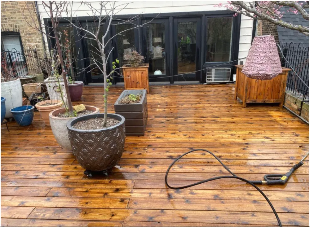 Deck Sealers for Outdoor Wood 1