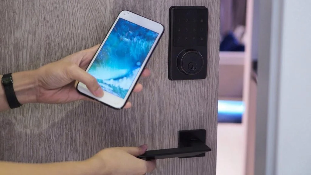 Smart Lock Mistakes Homeowners Should Avoid 5