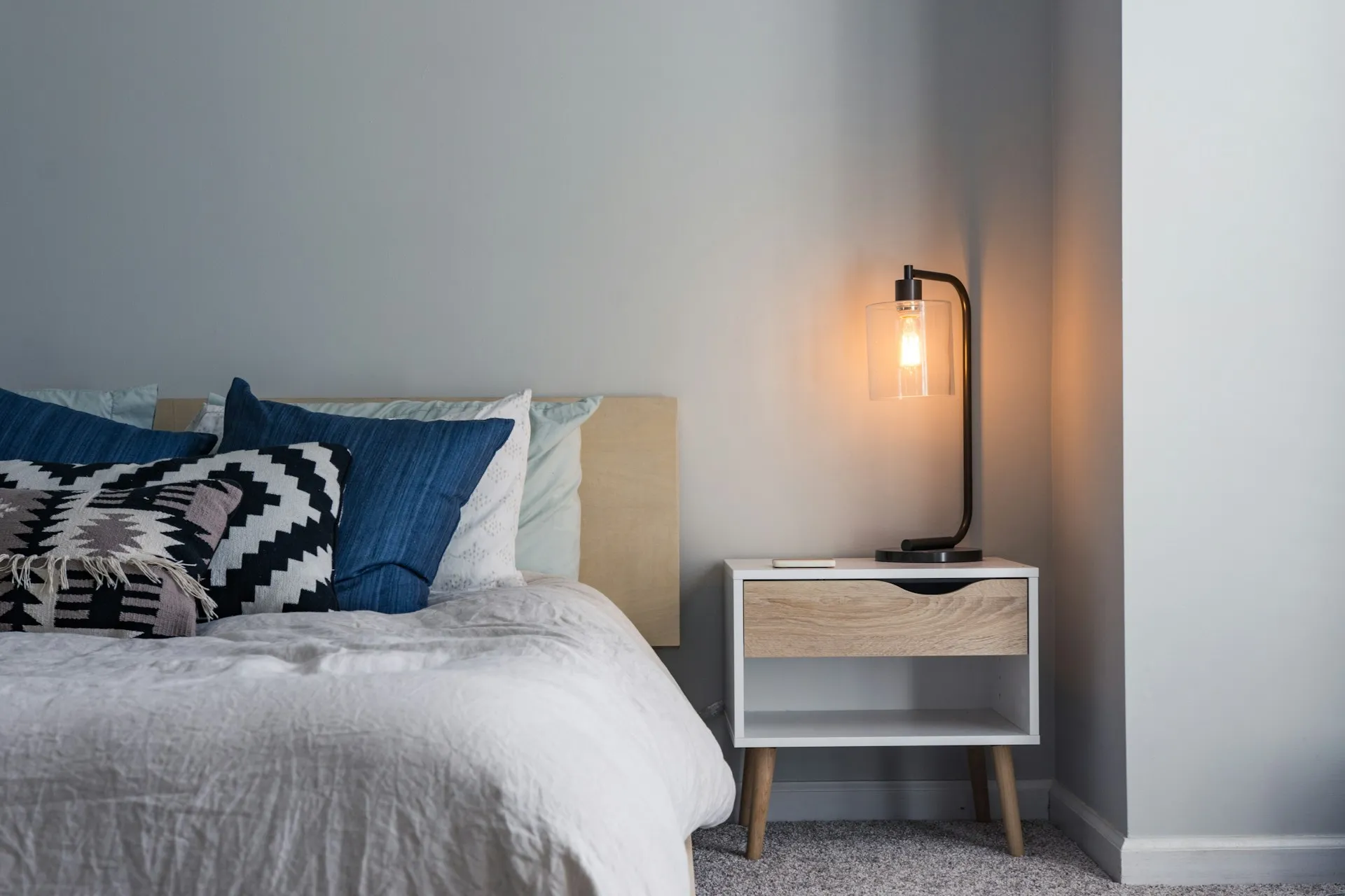 11 Ways to Make Your Bedroom Feel More ‘Hotel’ Without Renovating