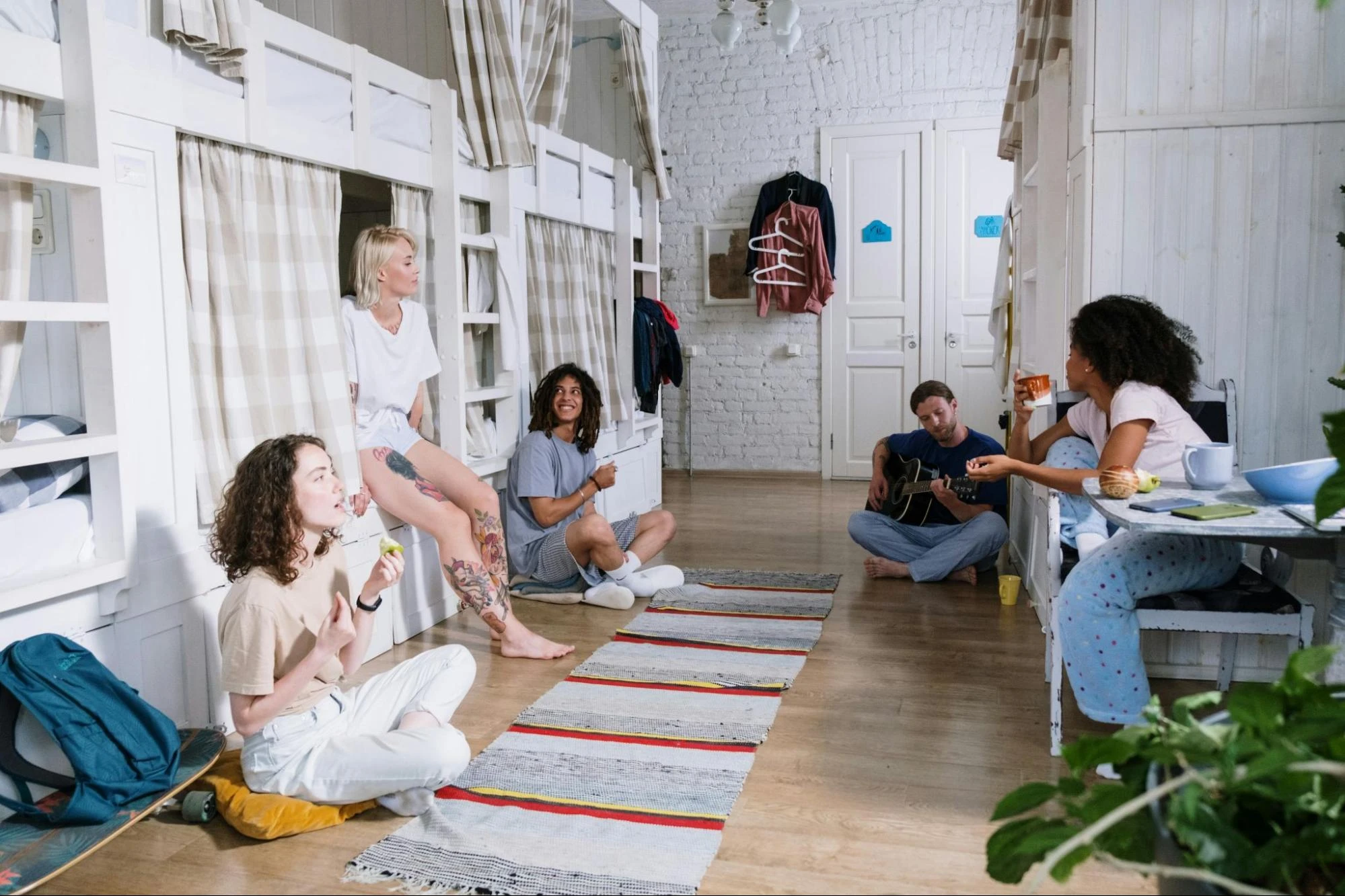 How Students Can Bring Coziness to Their Dormitory Life