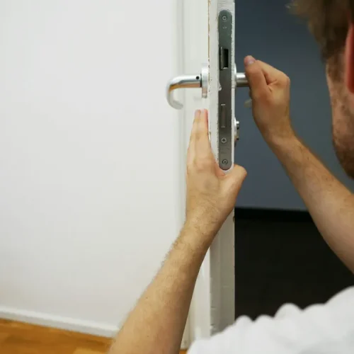 Common Situations When Professional Locksmiths Can Save You from Stress