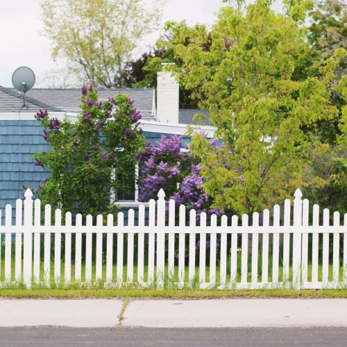 Factors That Influence the Longevity of Residential Fences