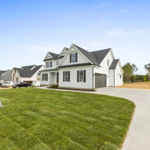 Front and Backyard Design Choices That Change Daily Routines