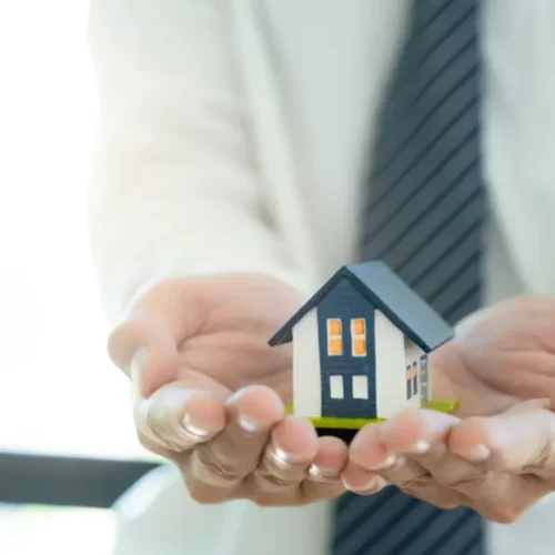 How Chicago Property Management Teams Handle 24_7 Maintenance Requests