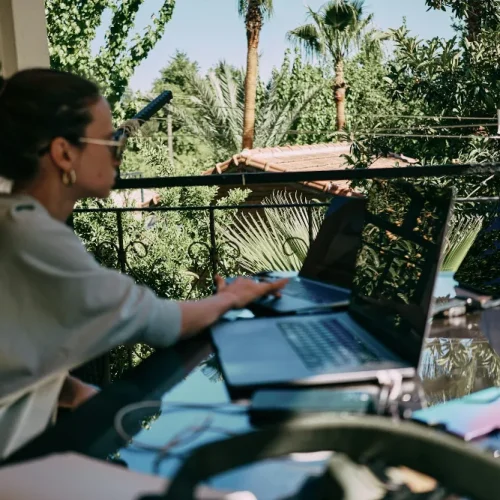 How to Travel the World as a Digital Nomad - Without Risking Your Health