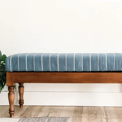 No-Sew Upholstered Bench